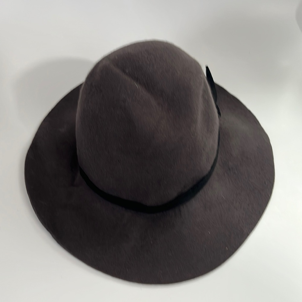 Brown hat 100% wool one size